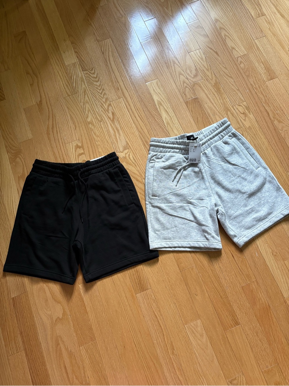 New With Tags - Lot of 2 H& M Men's Casual Drawstring Shorts
